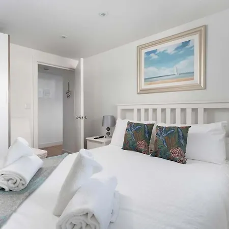 Apartment 8 Sunday School Court St Ives (Cornwall)